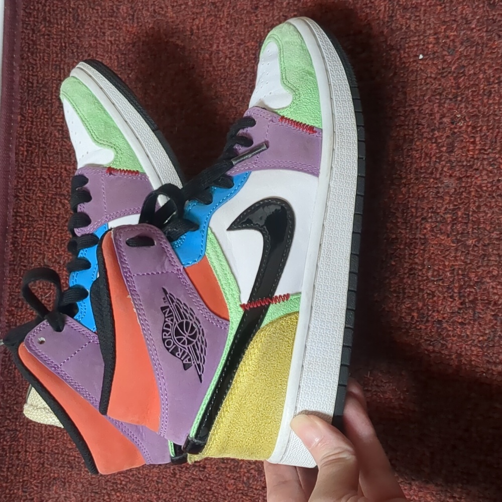 Air Jordan 1 Mid SE "Lightbulb" sneakers - Picture 8 of 12